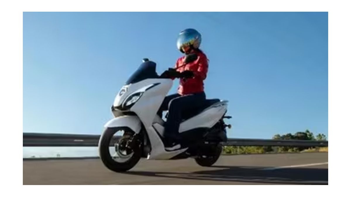 Suzuki Launches New Burgman 150 Maxi Scooter In Colombia